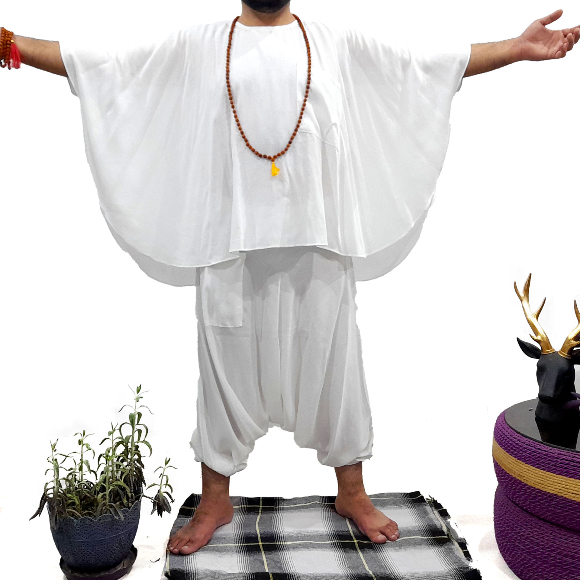  ست شلوار تبتی و پانچو سفید کد 230012 